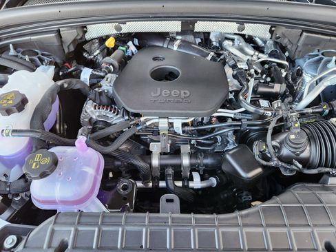 New 2026 Jeep Grand Cherokee L 2WD image 27