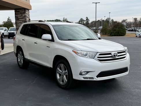 Used 2013 Toyota Highlander Limited image 6