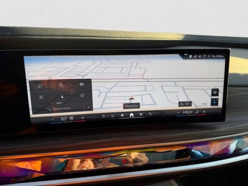 Used 2023 BMW i7 xDrive60 w/ Executive Package 2 image 16