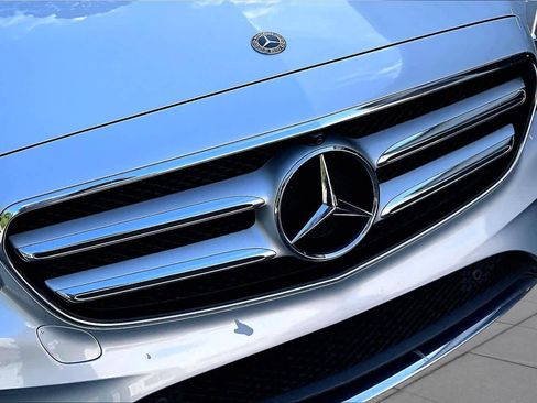 Used 2020 Mercedes-Benz E 350 4MATIC Sedan image 30