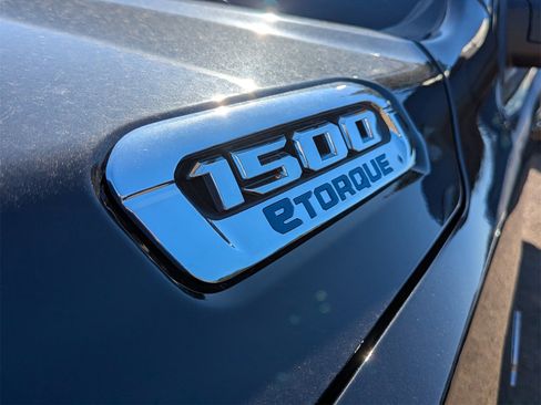 New 2026 RAM 1500 4x4 Crew Cab image 23