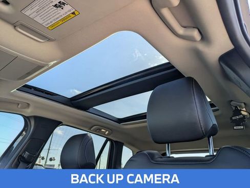 Used 2025 MAZDA CX-50 AWD 2.5 S w/ Weather Package image 18