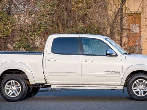Used 2005 Toyota Tundra SR5 image 5