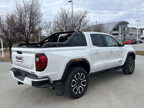 Used 2025 GMC Canyon AT4 w/ Nightfall Edition image 5