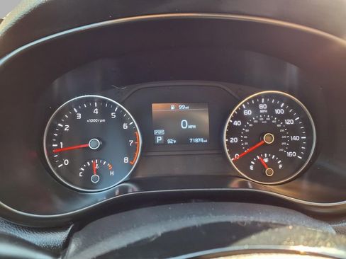 Used 2022 Kia Sportage LX image 16