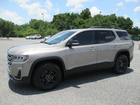 Used 2023 GMC Acadia AT4 w/ Technology Package AWD/4WD image 4