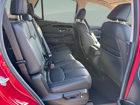 Certified 2024 Honda Pilot EX-L image 22