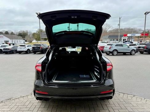 Used 2019 Maserati Levante Trofeo AWD/4WD image 12
