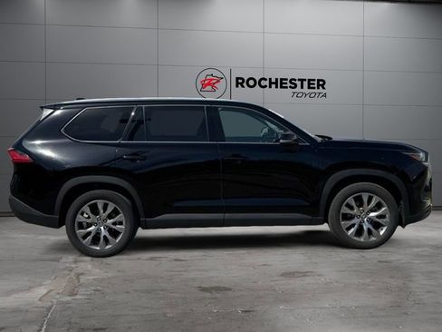 Certified 2024 Toyota Grand Highlander AWD image 39