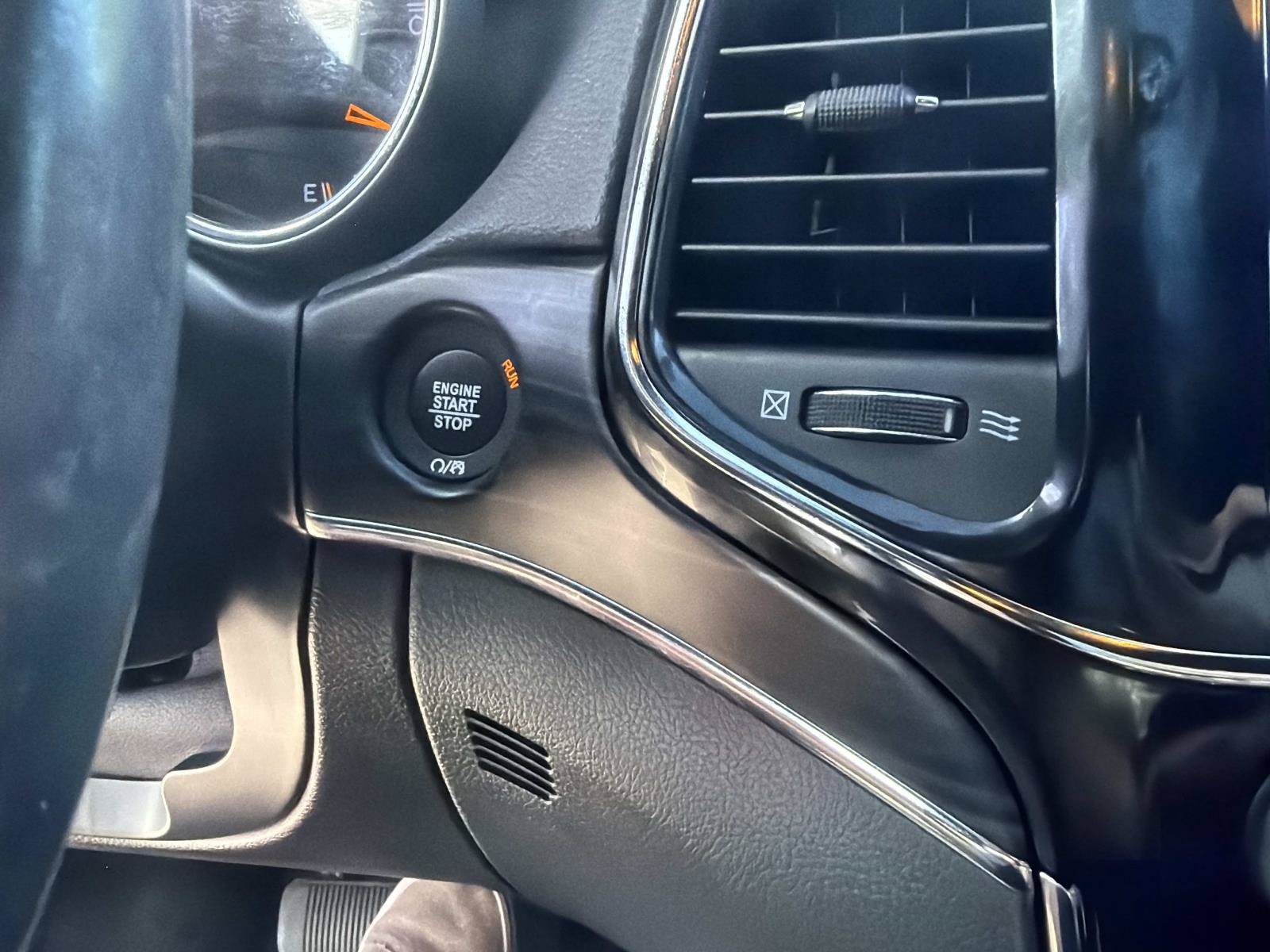 Used 2021 Jeep Grand Cherokee Limited RWD image 25