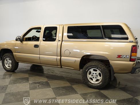 Used 2000 Chevrolet Silverado 1500 LS w/ Off-Road Chassis Pkg AWD/4WD image 9