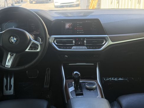 Used 2021 BMW 330i Sedan w/ M Sport Package RWD image 28