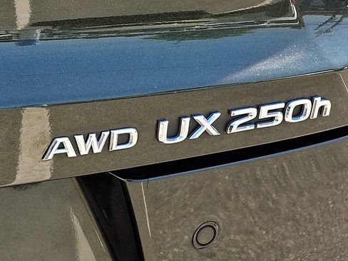 Used 2024 Lexus UX 250h AWD w/ Premium Package image 34
