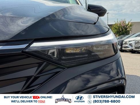 New 2026 Hyundai Elantra Limited FWD image 13