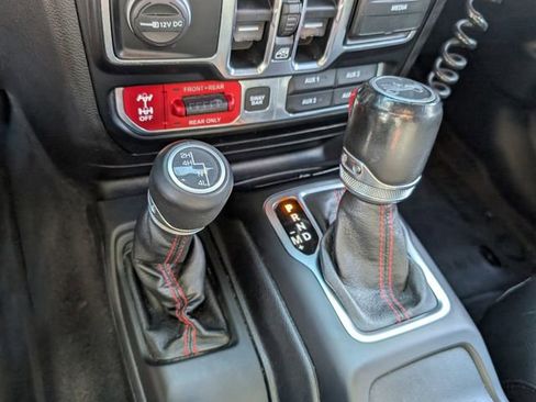 Used 2020 Jeep Wrangler Unlimited Rubicon image 25