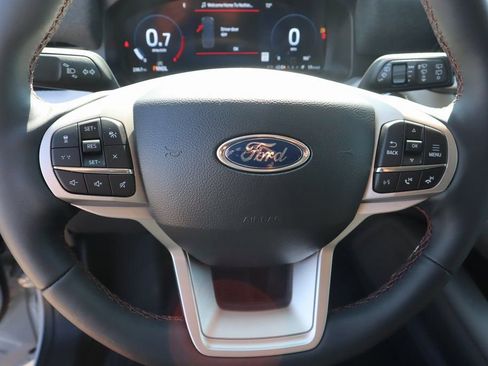 New 2025 Ford Explorer Active w/ Active Comfort Package image 3