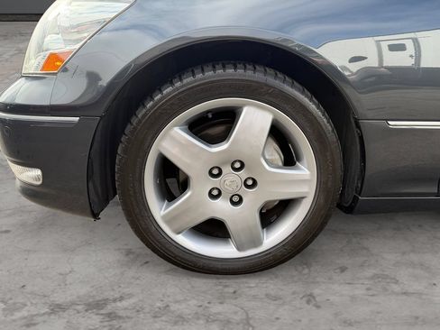 Used 2005 Lexus LS 430 RWD image 17