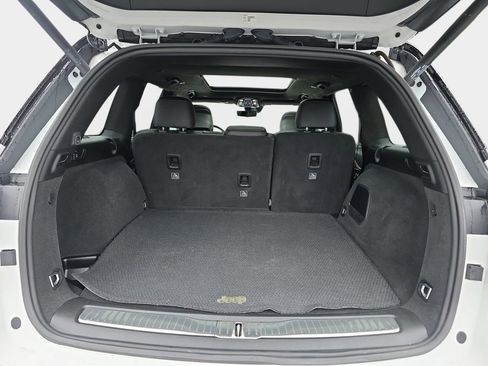 Used 2023 Jeep Grand Cherokee Summit image 14