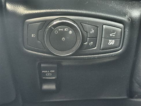 Used 2019 Lincoln Nautilus Reserve image 17