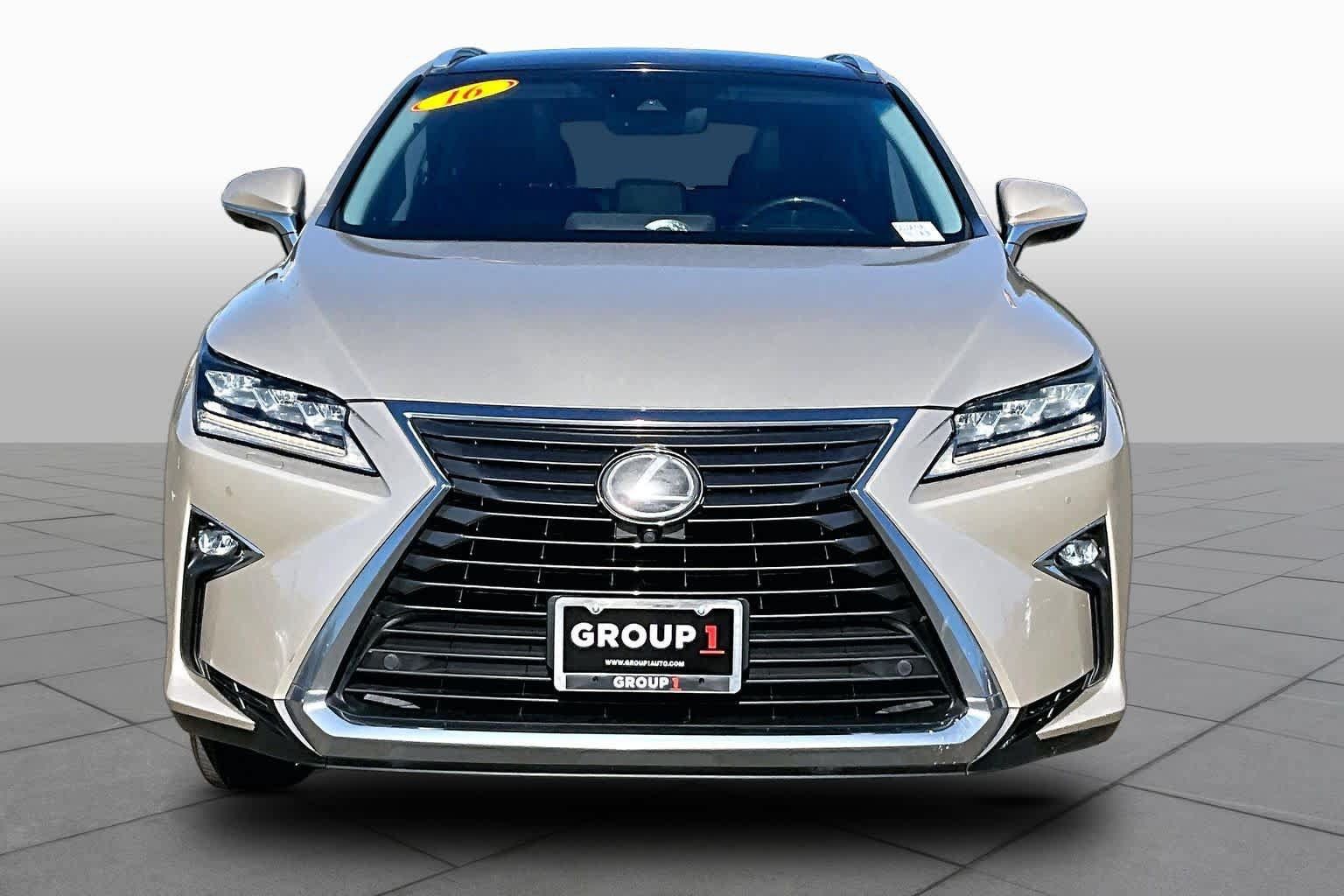 Used 2016 Lexus RX 350 FWD w/ Luxury Package image 3