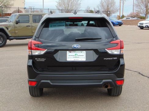 Certified 2023 Subaru Forester Premium AWD/4WD image 5