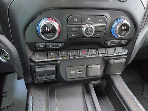 Used 2020 GMC Sierra 1500 AT4 w/ AT4 Premium Package image 25