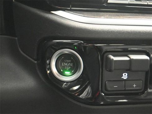 Used 2024 Chevrolet Silverado 3500 LTZ w/ LTZ Convenience Package image 17