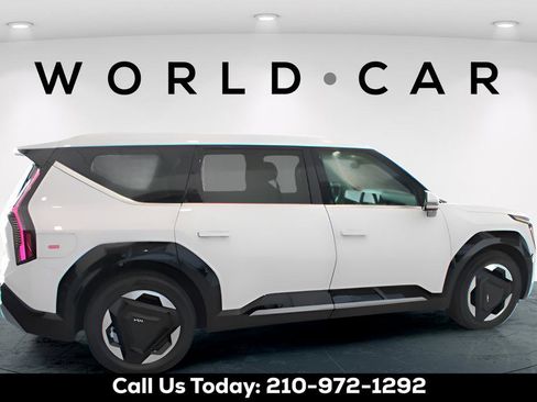 New 2026 Kia EV9 Land image 8