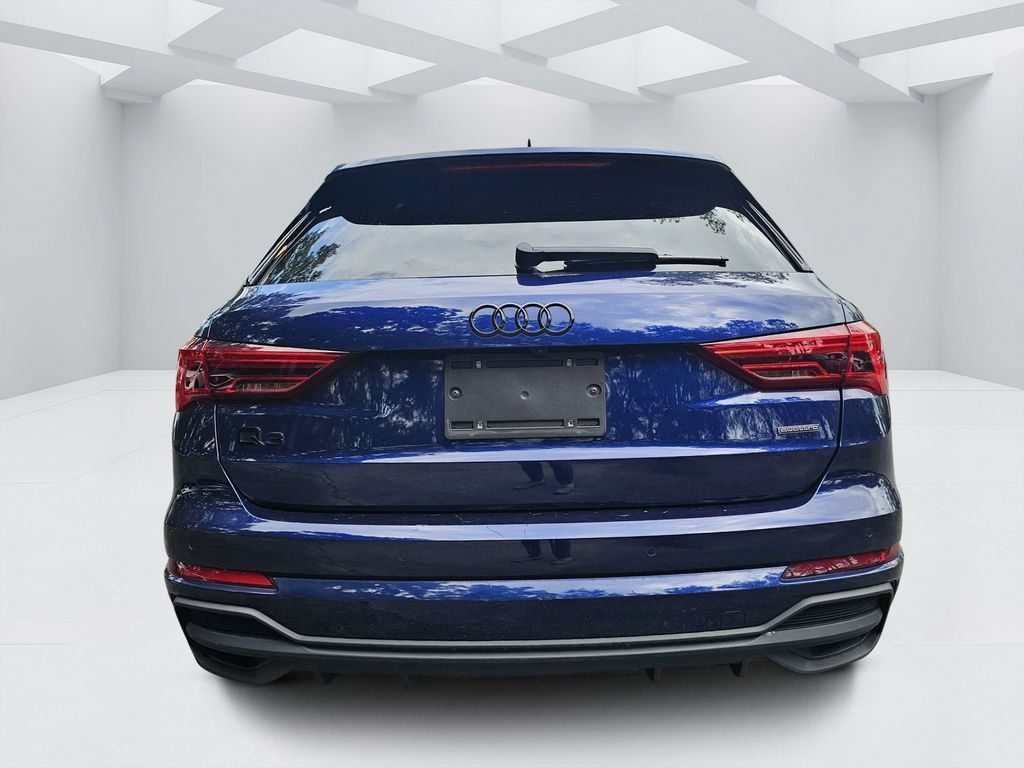 Used 2023 Audi Q3 2.0T Premium Plus w/ Premium Plus Package AWD/4WD image 3
