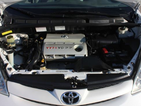 Used 2006 Toyota Sienna XLE image 49