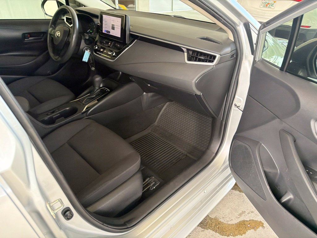 Used 2023 Toyota Corolla LE FWD image 24