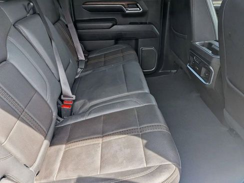 Used 2023 Chevrolet Silverado 1500 High Country w/ Technology Package AWD/4WD image 28