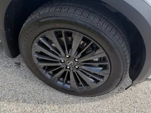 New 2026 Nissan Pathfinder SL AWD/4WD image 9