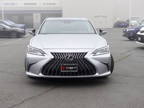 Used 2022 Lexus ES 350 image 2