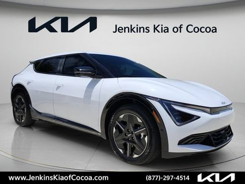New 2026 Kia EV6 Wind AWD/4WD image 1