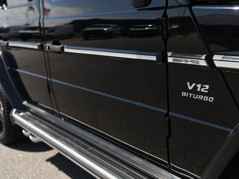 Used 2016 Mercedes-Benz G 65 AMG 4MATIC image 5