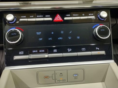 New 2026 Hyundai Santa Fe SE image 31