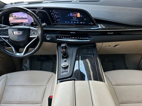 Certified 2023 Cadillac Escalade Premium Luxury w/ Performance Package image 16