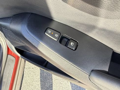 Certified 2024 Kia Seltos S AWD/4WD image 37