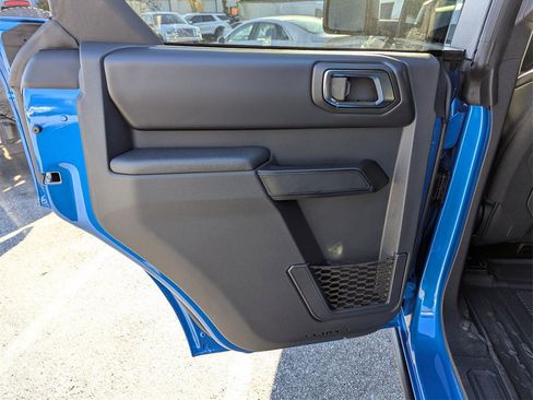 New 2025 Ford Bronco Badlands image 27