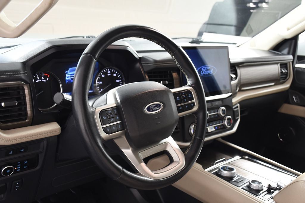 Used 2023 Ford Expedition Max Limited AWD/4WD image 13