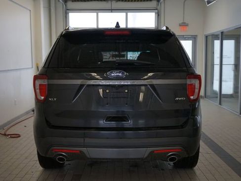 Used 2017 Ford Explorer XLT w/ Equipment Group 202A image 12
