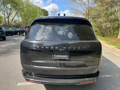 Used 2025 Land Rover Range Rover Long Wheelbase Autobiography image 8