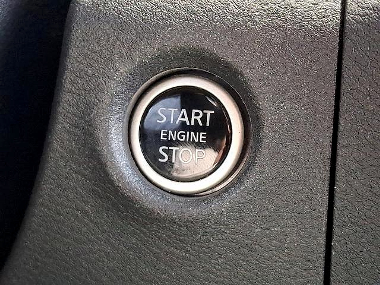 Used 2024 Nissan Frontier PRO-4X w/ Pro Premium Package AWD/4WD image 30