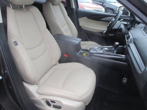 Used 2018 MAZDA CX-9 Touring image 7