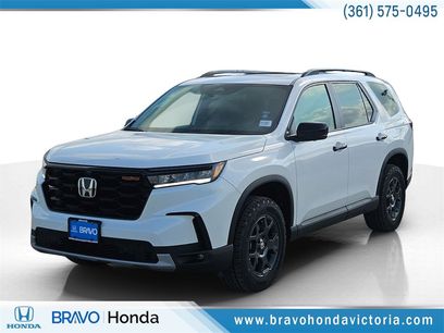 New 2025 Honda Pilot TrailSport