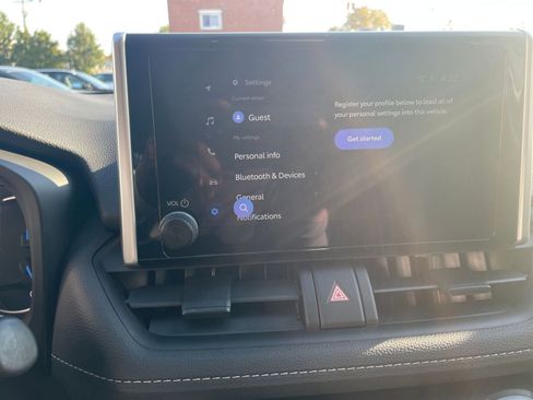 Used 2025 Toyota RAV4 LE image 21