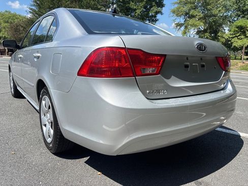 Used 2009 Kia Optima LX FWD image 3