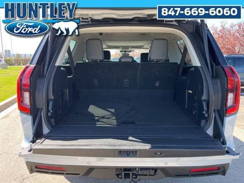 Used 2025 Ford Expedition Max Active AWD/4WD image 14