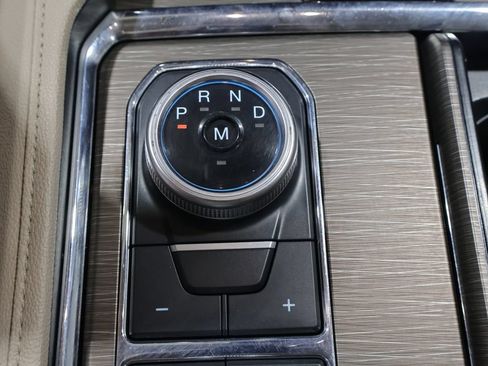 Used 2022 Ford Expedition Limited AWD/4WD image 34